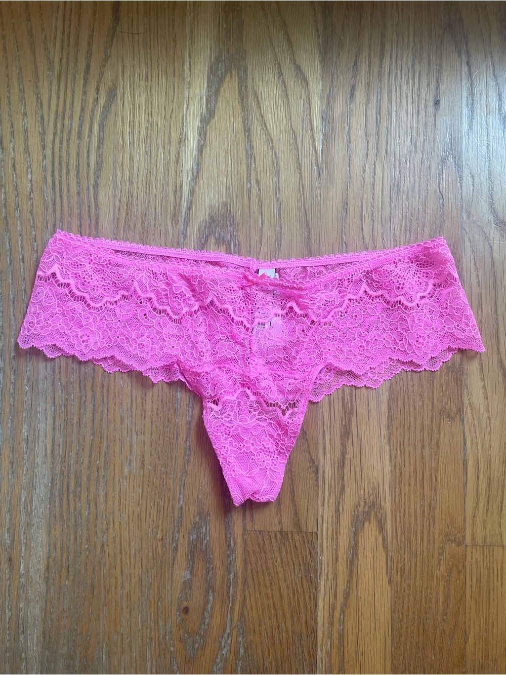 NWT Lace Hipster Thong - Hot Pink